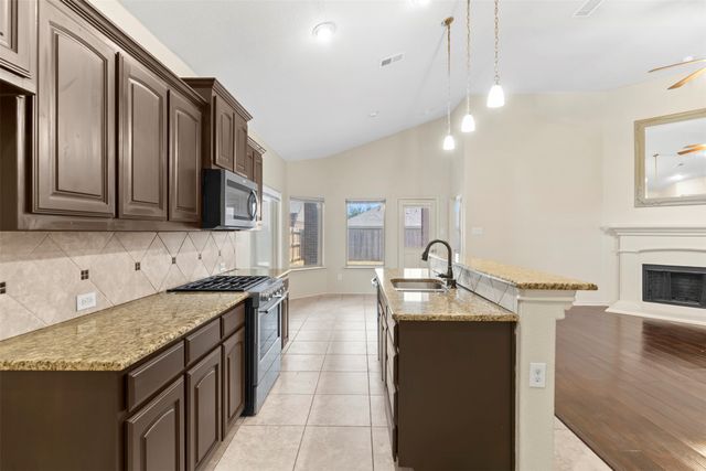 4809 Gunnison Drive, Denton, TX 76208