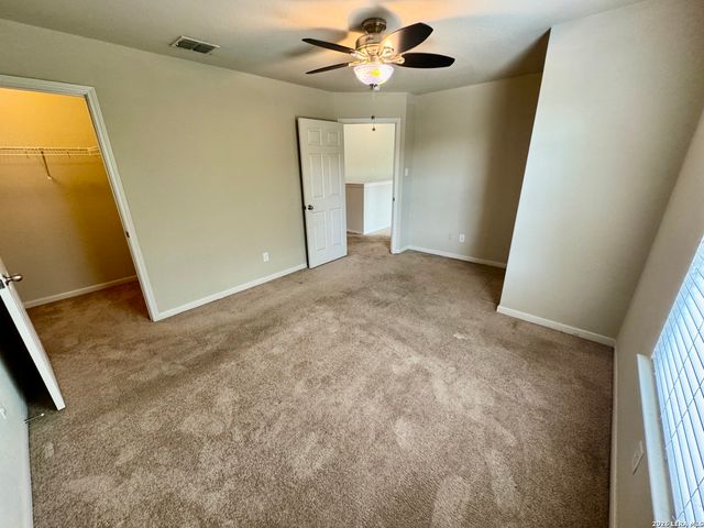 1450 Dancing Wolf, San Antonio, TX 78245