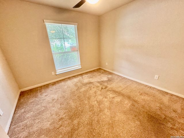 1450 Dancing Wolf, San Antonio, TX 78245