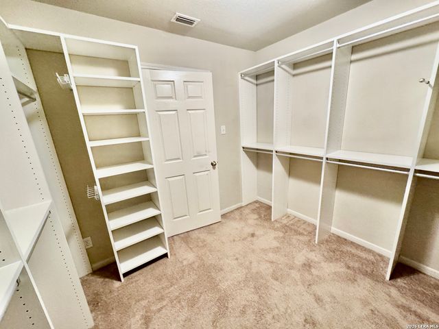 1450 Dancing Wolf, San Antonio, TX 78245