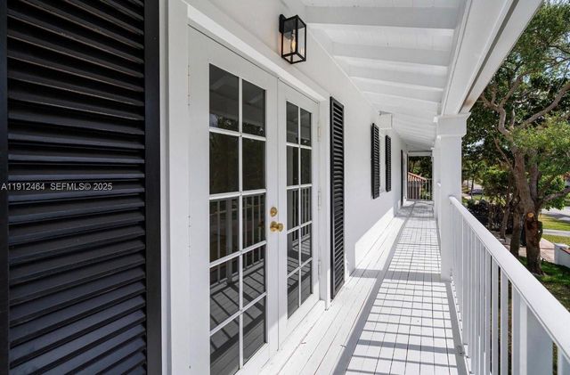 1457 Certosa Ave, Coral Gables, FL 33146