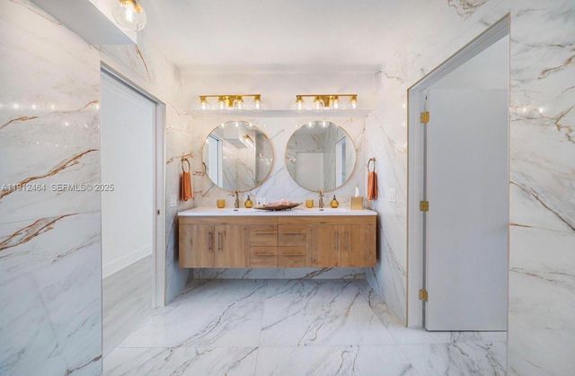 1457 Certosa Ave, Coral Gables, FL 33146