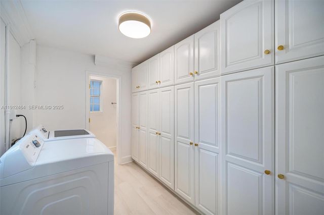 1457 Certosa Ave, Coral Gables, FL 33146