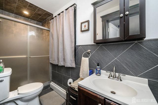 115 E 6th Avenue E, Union Twp, NJ 07203
