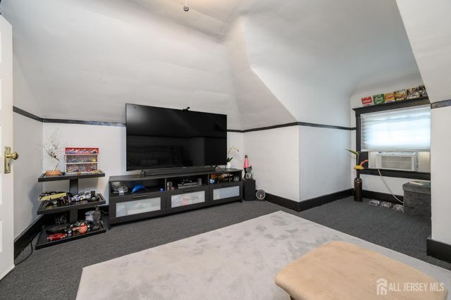 115 E 6th Avenue E, Union Twp, NJ 07203