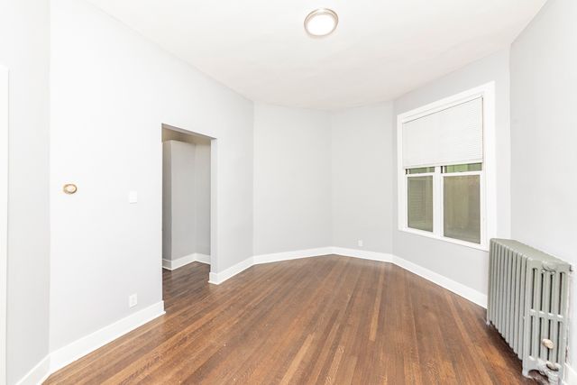 324 Lake Street 2R, Oak Park, IL 60302