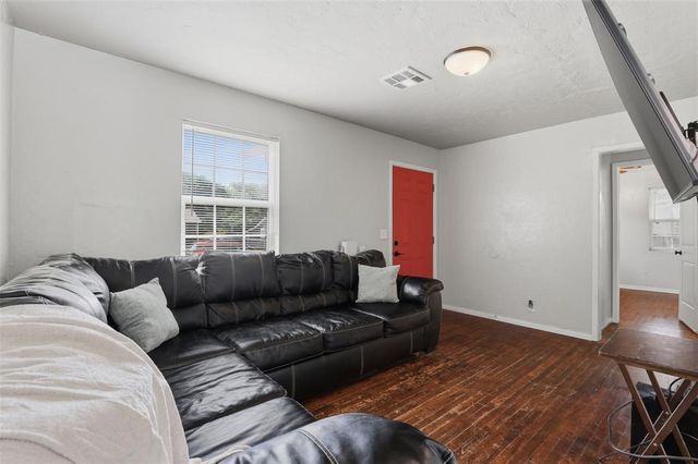 702 Tollie Drive, Norman, OK 73071
