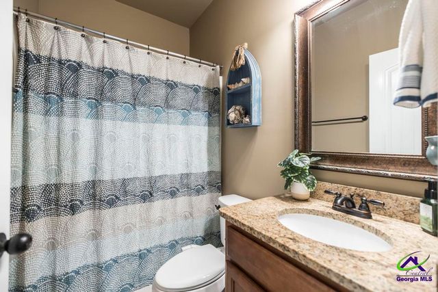 526 Hialeah Road, Bonaire, GA 31005