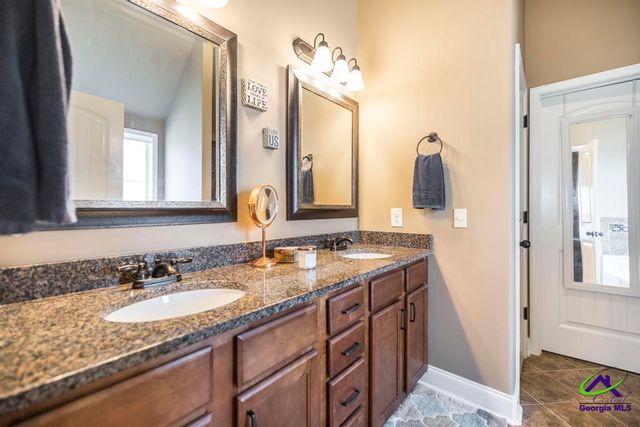 526 Hialeah Road, Bonaire, GA 31005