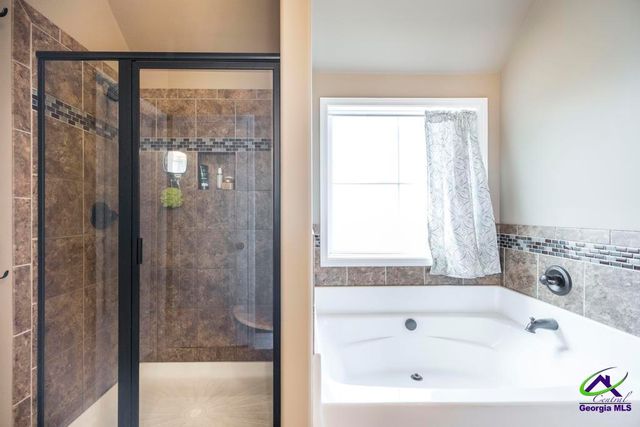 526 Hialeah Road, Bonaire, GA 31005