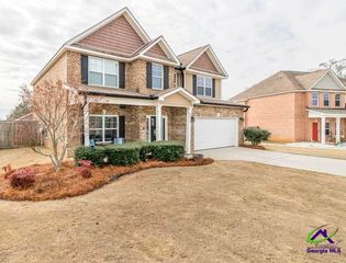 526 Hialeah Road, Bonaire, GA 31005