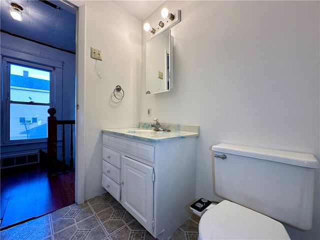 726 Arlington Ave, New Castle, PA 16101