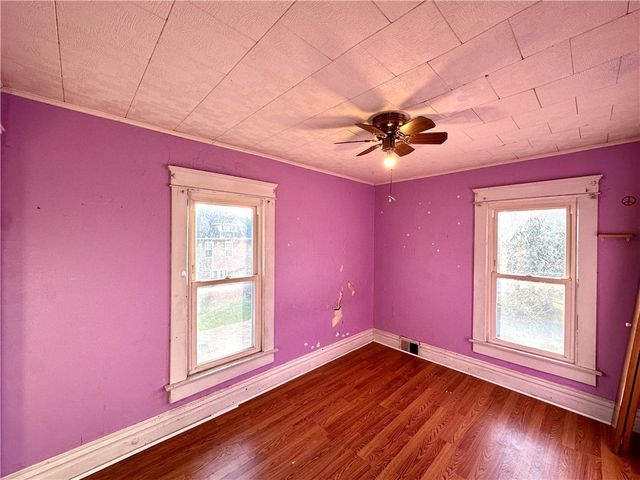 726 Arlington Ave, New Castle, PA 16101