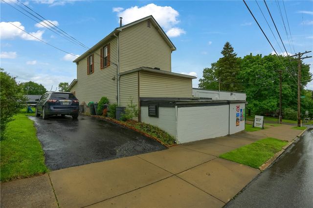 726 Arlington Ave, New Castle, PA 16101