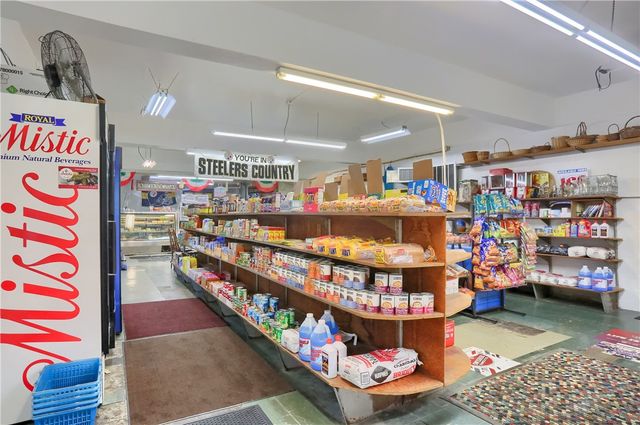 726 Arlington Ave, New Castle, PA 16101