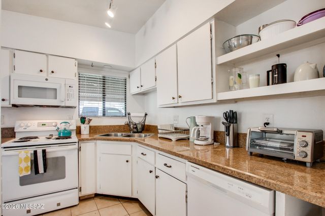 2550 E Sequoyah, Tucson, AZ 85716