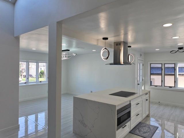 791 Longview Avenue, North Woodmere, NY 11581