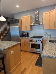 14 1st Street APT J, Stamford, CT 06905