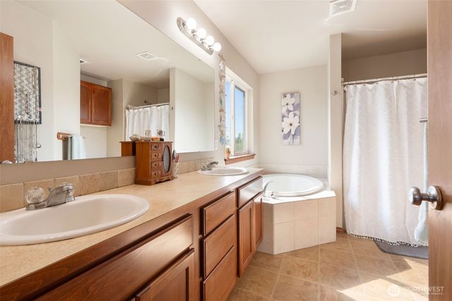 421 Stadium Loop, Napavine, WA 98565