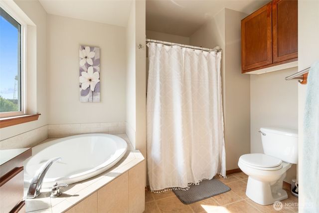 421 Stadium Loop, Napavine, WA 98565