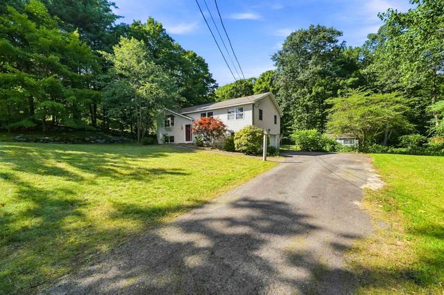 36 Governor Dinsmore Road, Windham, NH 03087