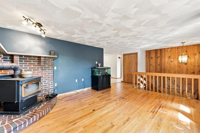 36 Governor Dinsmore Road, Windham, NH 03087