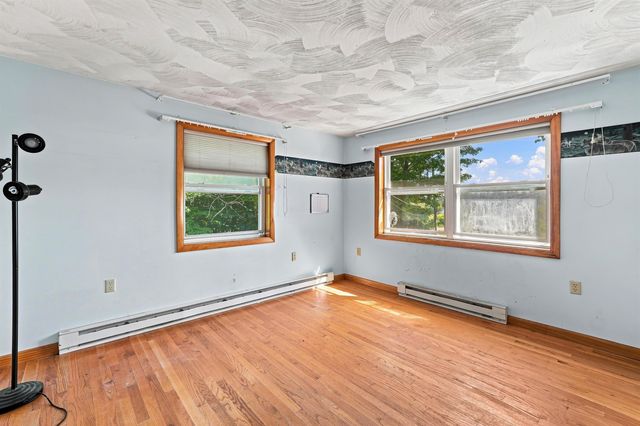 36 Governor Dinsmore Road, Windham, NH 03087