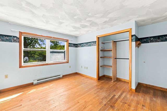 36 Governor Dinsmore Road, Windham, NH 03087