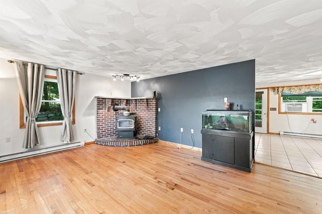 36 Governor Dinsmore Road, Windham, NH 03087