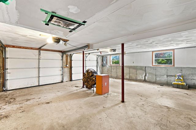 36 Governor Dinsmore Road, Windham, NH 03087