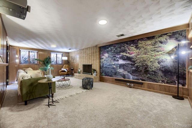 3326 S Verbena Court, Denver, CO 80231