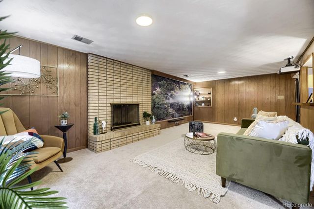 3326 S Verbena Court, Denver, CO 80231