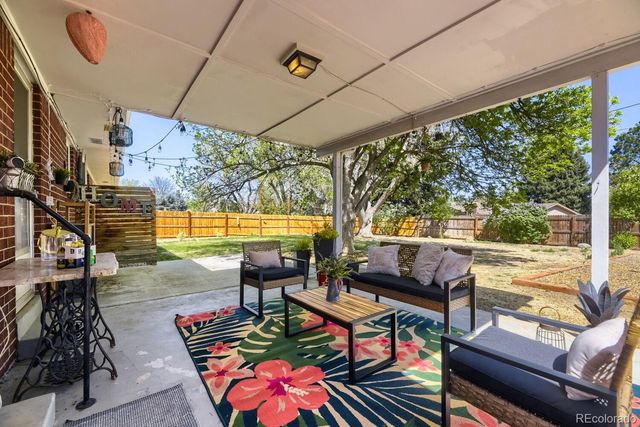 3326 S Verbena Court, Denver, CO 80231