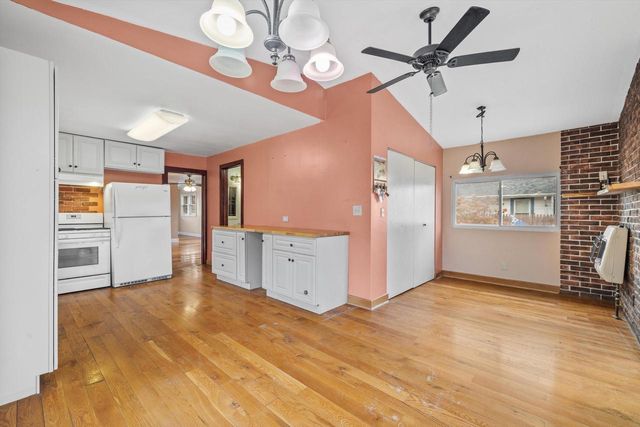 31103 75th PLACE, Salem, WI 53168