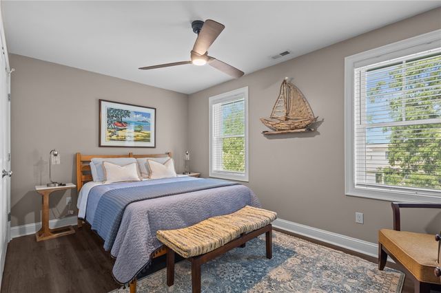 80 Preston Drive, Warwick, RI 02886