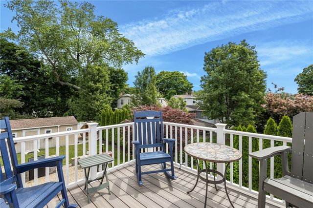 80 Preston Drive, Warwick, RI 02886