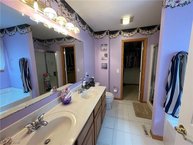 8603 Murray Road, Valley View, OH 44125