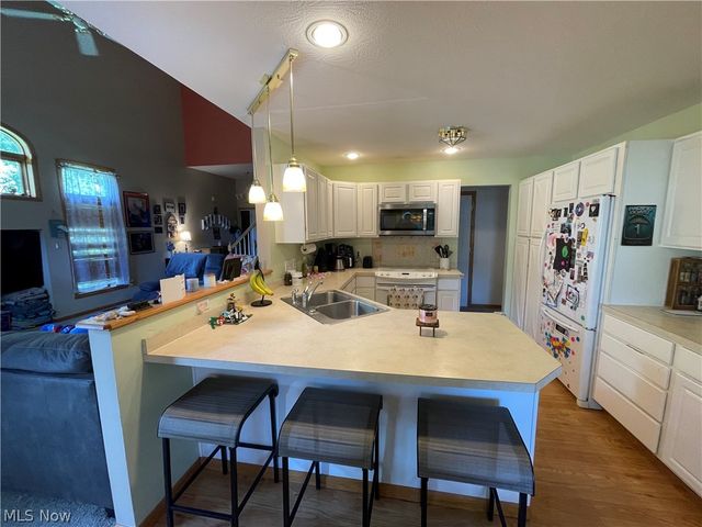 8603 Murray Road, Valley View, OH 44125