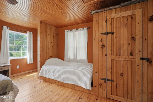 780 Cabin Drive, Blackwater, VA 24221
