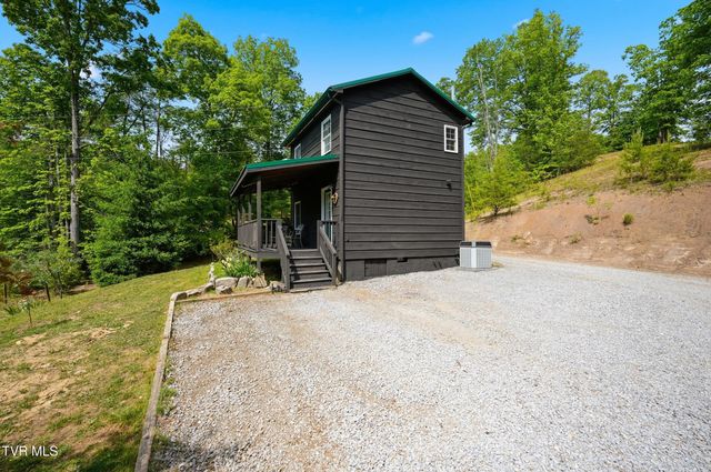 780 Cabin Drive, Blackwater, VA 24221