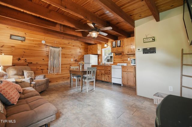 780 Cabin Drive, Blackwater, VA 24221