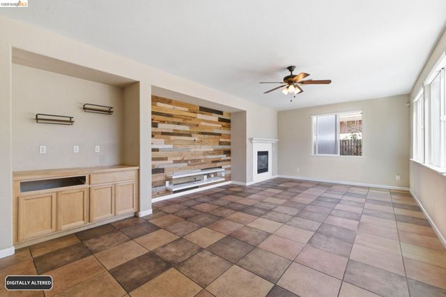 3338 La Cadena Way, Sacramento, CA 95835