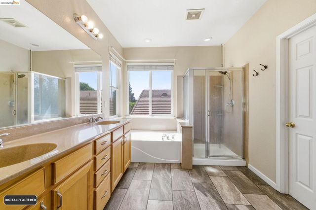 3338 La Cadena Way, Sacramento, CA 95835
