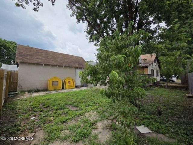 48 Leola Avenue, Keansburg, NJ 07734