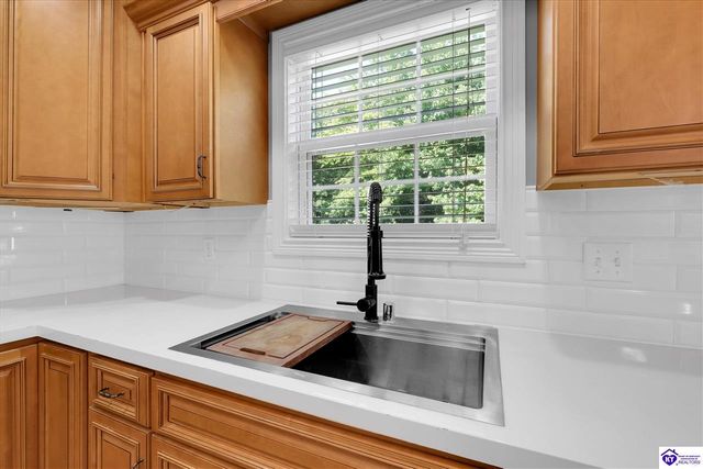 132 W Mandarin Court, Elizabethtown, KY 42701