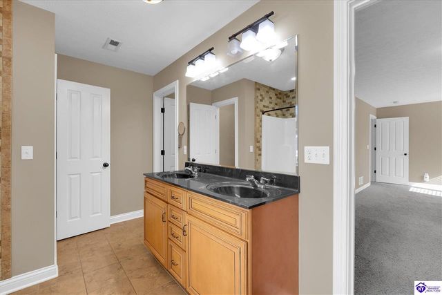 132 W Mandarin Court, Elizabethtown, KY 42701