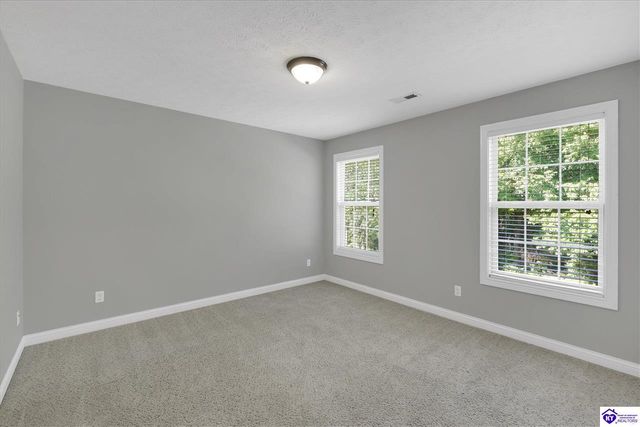 132 W Mandarin Court, Elizabethtown, KY 42701