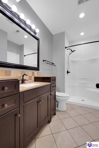 132 W Mandarin Court, Elizabethtown, KY 42701