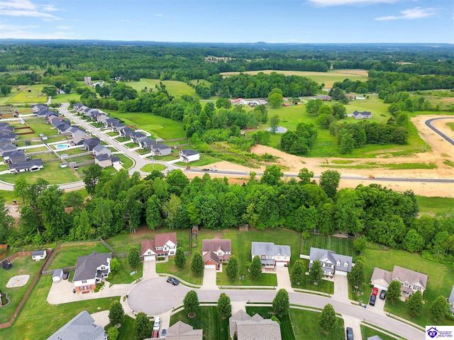 132 W Mandarin Court, Elizabethtown, KY 42701