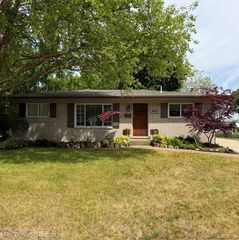 44252 FELSTONE Drive, Sterling Heights, MI 48313